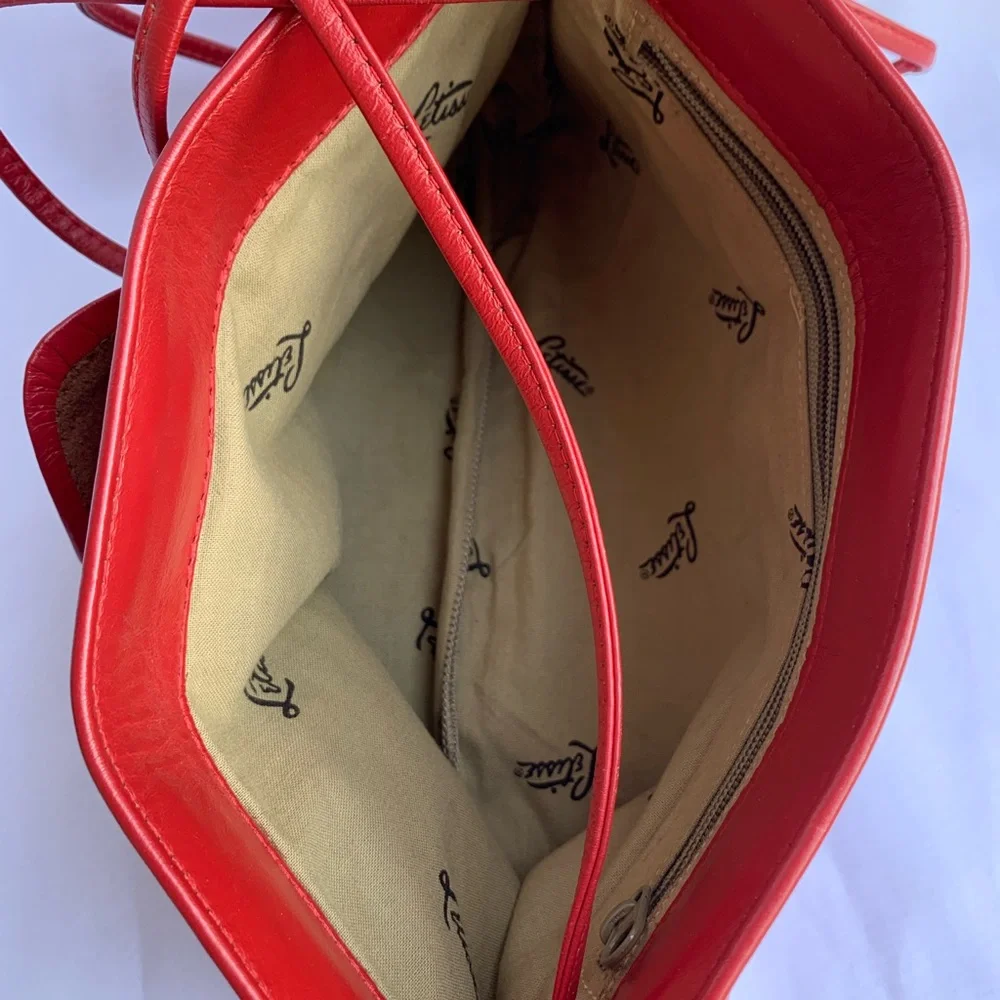 Red Vintage Crossbody Bag - Picture 4 of 8